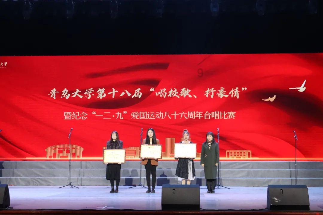 觉得那套搭配的衣服比较好看呢？